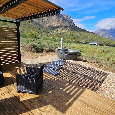 Вилла Little Acre Luxury Pods Тульбах Экстерьер фото